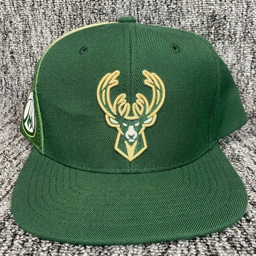 Mitchell & Ness Milwaukee Bucks Snapback Hat Cap NBA Green Gold Flat Bill OSFM